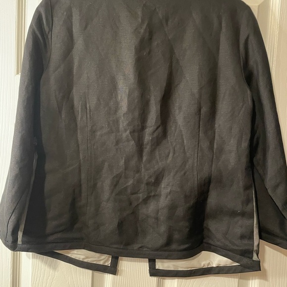 ZOZO Dress Jacket with mesh floral design details. Size M M - Picture 4 of 4